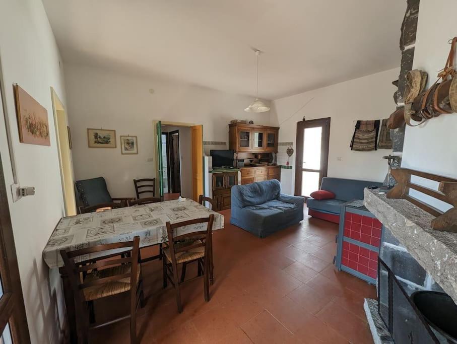 Cottage Familiare Sant'Agostino Abbasanta Extérieur photo